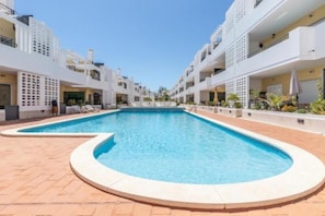 Pool - Lovely First Floor Apartment Large Balcony Overlooking Pool And Gardens Licensed (Cabanas de Tavira)