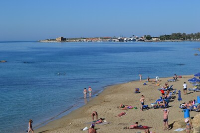 Beachside Villa. Sea and beach views. Free Paphos airport transfers free aircon