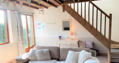 An exquisite romantic gite, ideal for couples. 10% off Brittany ferries