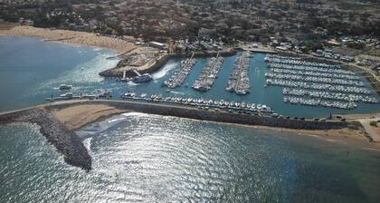 Casa de piedra con gran piscina. clasificado 4 estrellas en turismo marítimo charente
