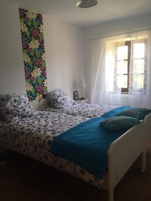 5 Schlafzimmer, Bügeleisen/Bügelbrett, WLAN, Bettwäsche