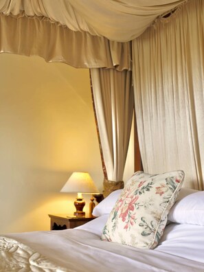 10 bedrooms, cots/infant beds, travel cot, WiFi - Lagafater Lodge (Stranraer)