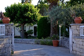 Property grounds - Design & Relax just steps away from the city (Modica)