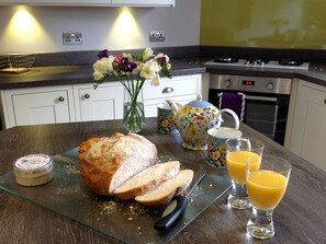 Dining - Stylish & Contemporary 5 * Fully Renovated Luxurious Holiday Cottage Ambleside  (Ambleside)