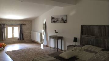 2 quartos, berço de viagem, Wi-Fi de cortesia