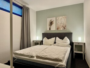 2 bedrooms, free WiFi, bed sheets