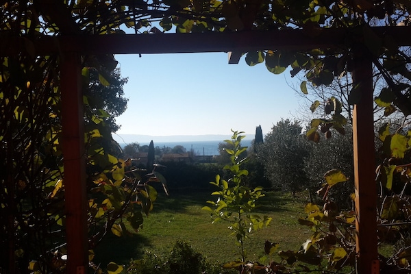 View of lake & garden from portico.Welcome to Casa Bella Vista Trevignano Romano