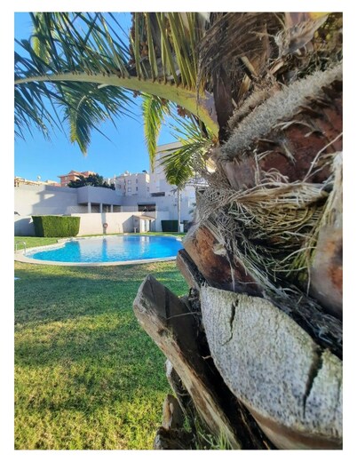 Apartment with Sea Views, fully Air-Conditioned-Free WiFi available upon Request