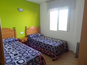 2 habitaciones, tabla de planchar con plancha y wifi gratis
