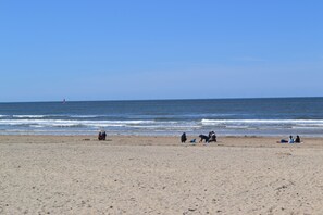 Platja a a prop
