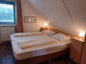 3 Schlafzimmer, Reisekinderbett, kostenloses WLAN