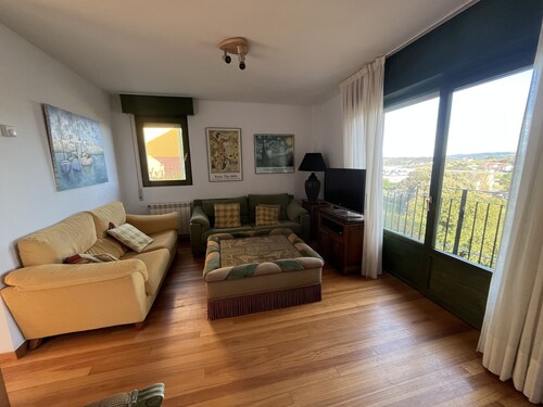 Townhouse in San Vicente de la Barquera with beautiful views