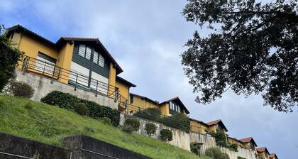 Kaupunkitalo San Vicente de la Barquerassa kauniilla näkymillä