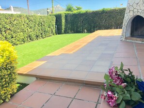 Property grounds - Casa del Pez Azul: Charming house in Ampurdan, Medes Islands natural park (Torroella de Montgri)