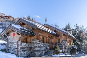 Exterior - MERIBEL CENTER - LOVELY CHALET FOR 8 - PARKING -
5MN SKI SLOPES - DIRECT OWNER - (Les Allues)