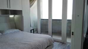 2 bedrooms, iron/ironing board, free WiFi, bed sheets - Termoli 10 meters from the sea (Termoli)