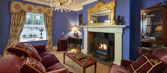 Galway Period Carriagehouse n Private Country  Estate