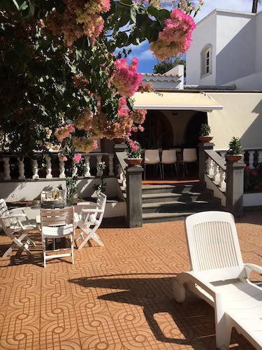 HOUSE IN HONDA BEACH, PRIVATE POOL, TERRACE, WIFI, 400M FROM THE BEACH