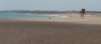 HOUSE i Playa Honda, privat basseng, terrasse, WIFI, 400 meter fra stranden