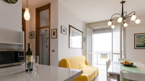 Interior - Dominate the sea from above! Beautiful seafront apartment (Comacchio)