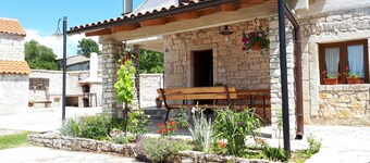 Vocation Home Ana In Kringa Istra, 8 Persons, 3bedrooms, 2 Bathrooms, with Pool