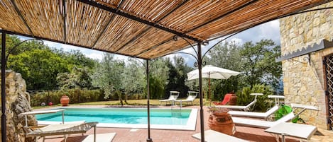 Piscine extérieure