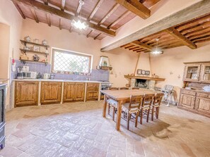 Dining - Detached villa with private pool and great panoramic views!! (Montecchio)