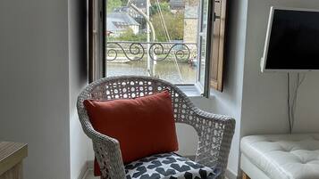 TV connectée, lecteur de DVD, vidéothÚque, chaßne hi-fi