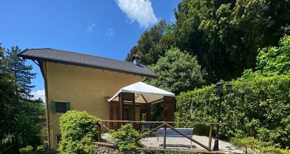 TV119: Schnuckeliges Ferienhaus für 4 Personen mit privatem Pool in der Natur