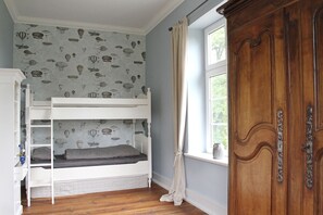 2 chambres, Wi-Fi gratuit, draps fournis