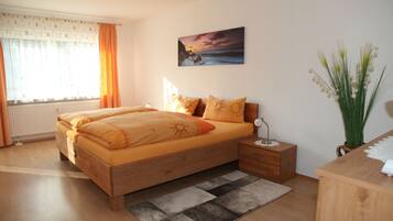 1 Schlafzimmer, Bügeleisen/Bügelbrett, Reisekinderbett, kostenloses WLAN