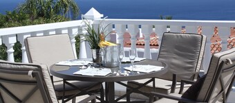 Das Leben genießen abseits vom Massentourismus mit Traum-Meerblick und Pool!