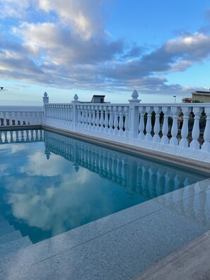 Pool - Enjoy life away from mass tourism with a fantastic sea view! (Candelaria)