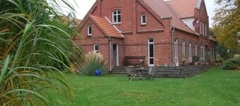 Old farmhouse, large garden, 2 bedrooms, large kitchen