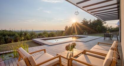 EXLUSIVER BUNGALOW NATURAL POOL NEAR AN ES spa
