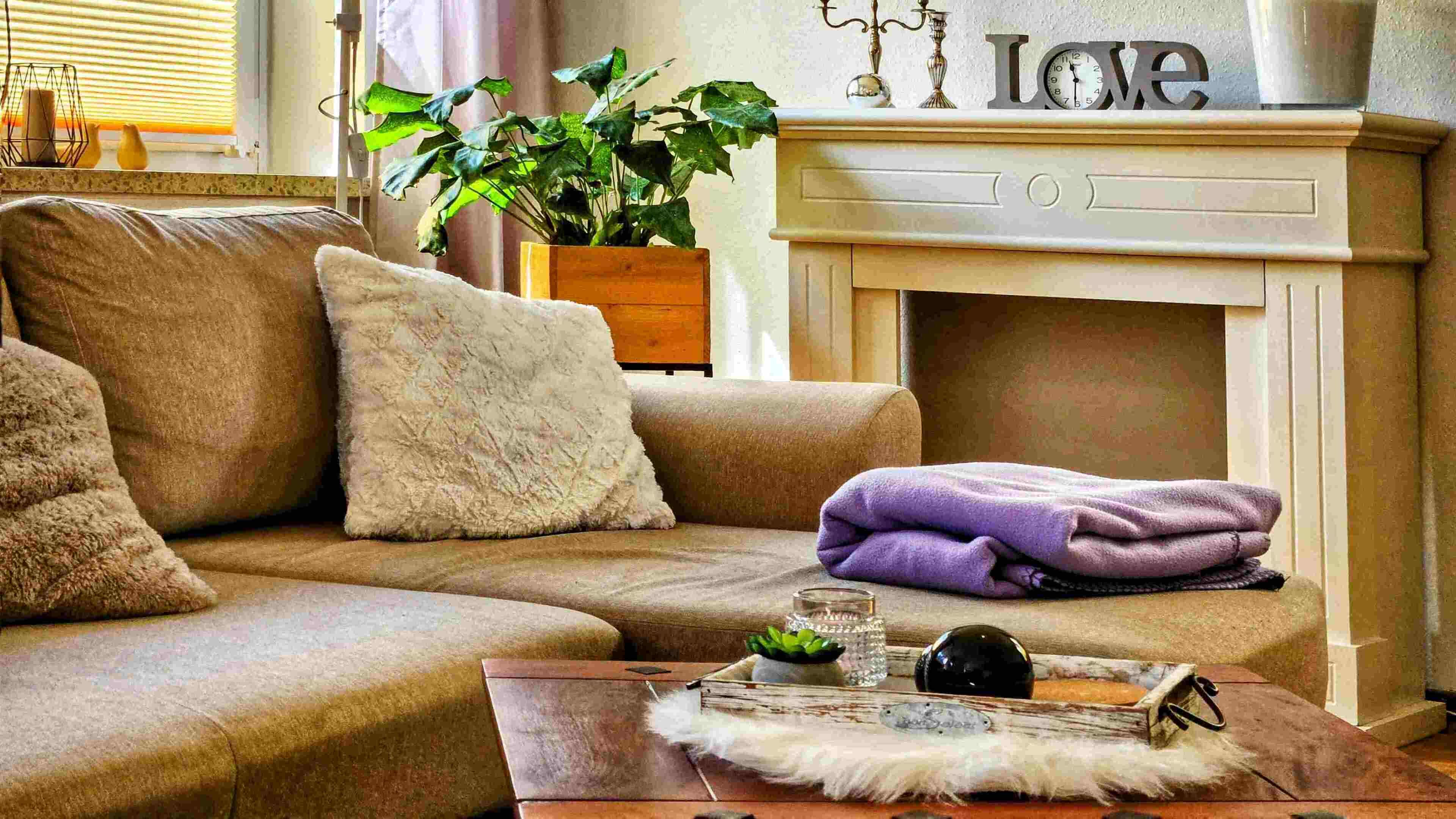 Smart TV, DVD player, books, music library