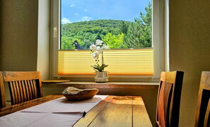 تناول الطعام