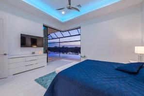 3 habitaciones, caja de seguridad en la habitación y escritorio 