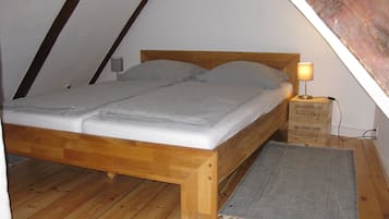 1 chambre, bureau, lit parapluie, Wi-Fi gratuit