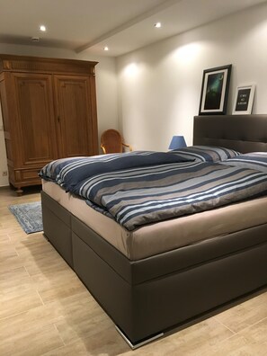 1 Schlafzimmer, Bügeleisen/Bügelbrett, WLAN, Bettwäsche