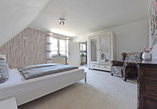 Ferinewohnung avec Vue sur le Château dans la capitale Schleiden du parc national de l'Eifel.