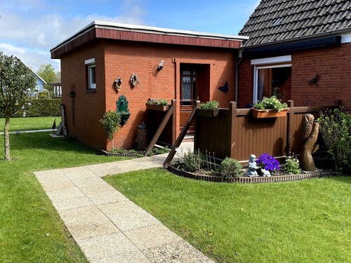 Moin et bienvenue, nous vous proposons notre appartement au rez-de-chaussée!