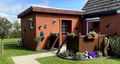 Moin et bienvenue, nous vous proposons notre appartement au rez-de-chaussée!