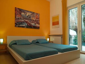 3 chambres, fer et planche à repasser, Wi-Fi, draps fournis