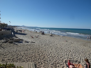 Vlak bij het strand
