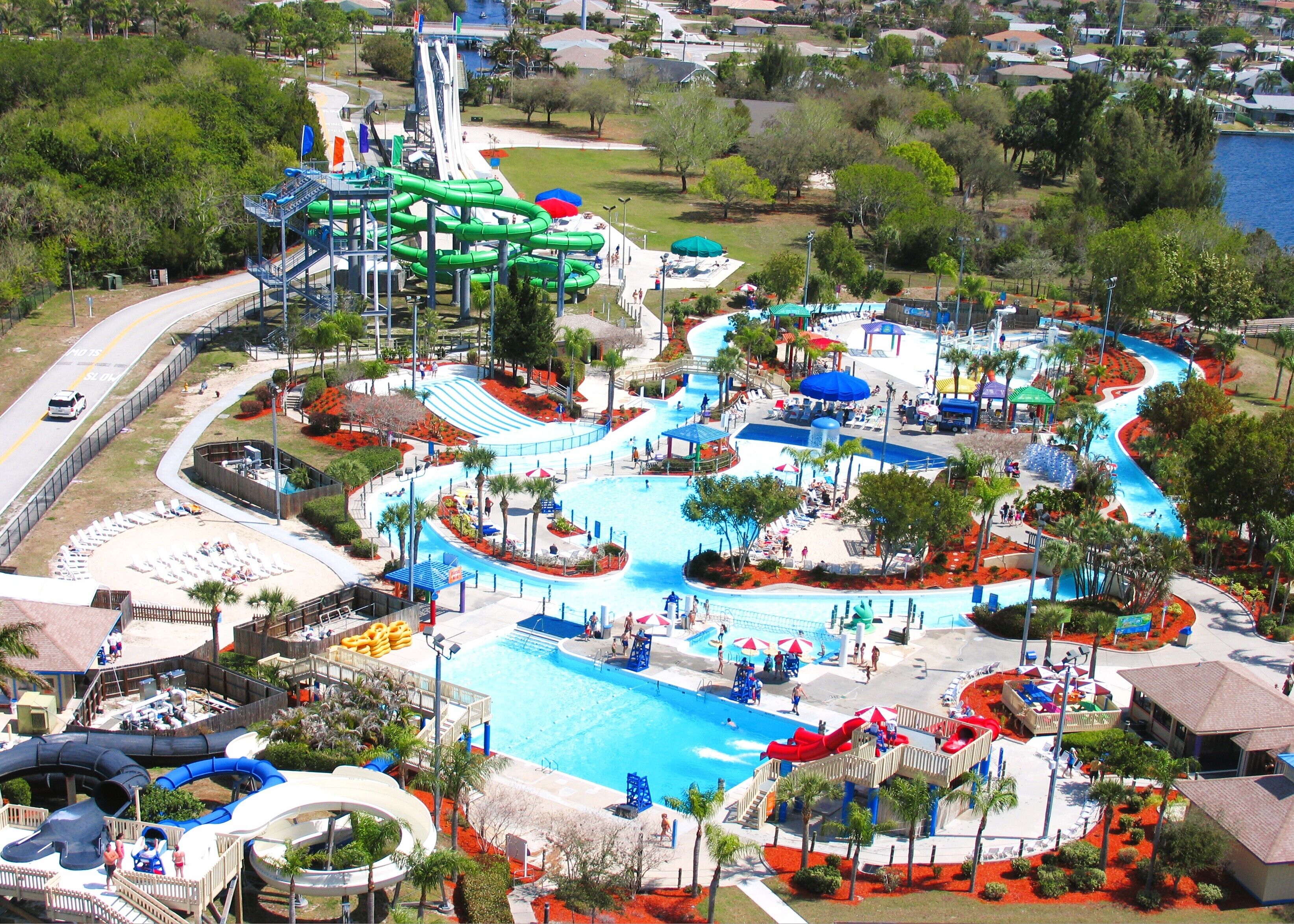 Lämmitetty uima-allas