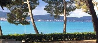 Holiday house in the center of town, with garden, terrace and grill, family friendly, Wi-Fi