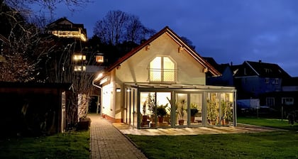 Ferienhaus mit Haustierfreundlichen großem eingezäuntem Garten in Bad Tabarz.