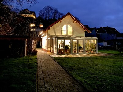 Casa de vacaciones céntrica con un gran jardín cerrado en Bad Tabarz.