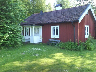 Byn med lugn, natur och sjöar, bastu 